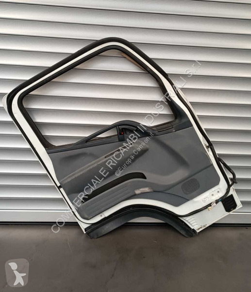Samochód dostawczy Mitsubishi Fuso 