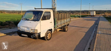 /37/2/8854210-furgoneta_caja_abierta-nissan_th.jpg