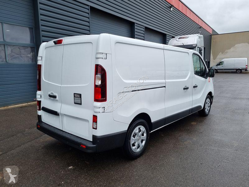 عربة نفعية Renault L2H1 RED 130CV