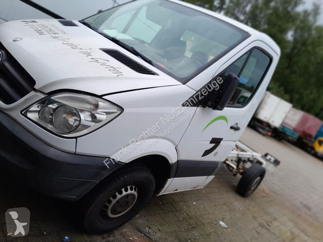 Véhicule utilitaire Mercedes...