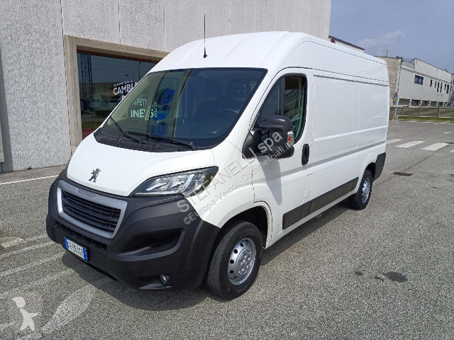 Autoutilitară Peugeot BOXER 335 2.0