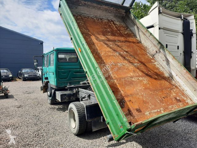 Furgoneta Renault S140