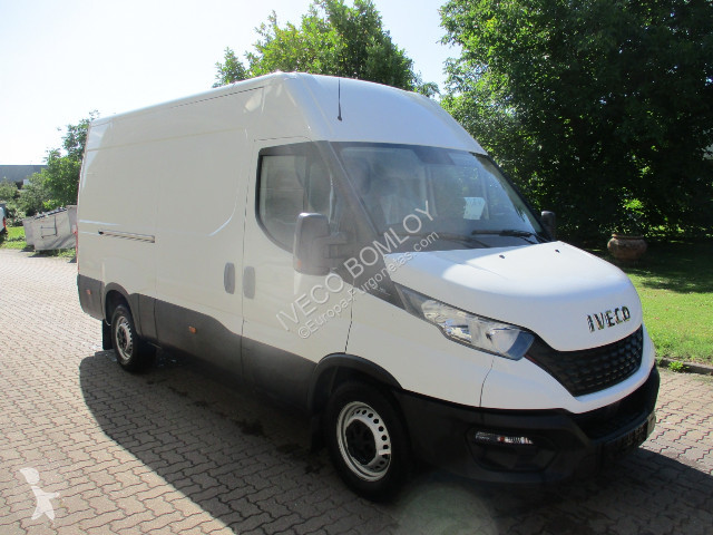 Furgoneta Iveco