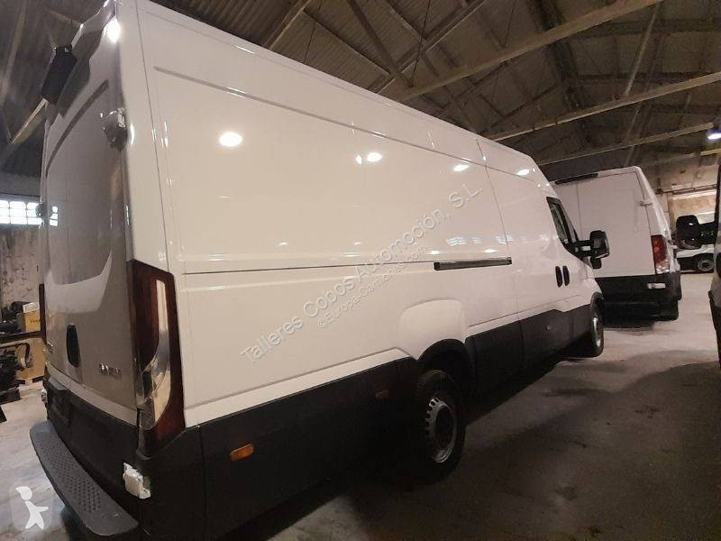 Furgoneta Iveco