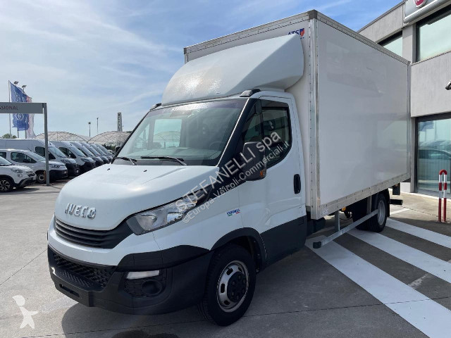 Furgoneta Iveco DAILY 35C16H BOX + SPONDA N