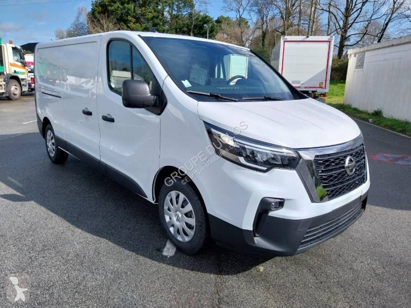 Furgoneta Nissan
