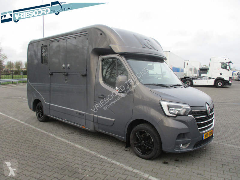 Bedrijfswagen Renault paardenwagen KRISMAR