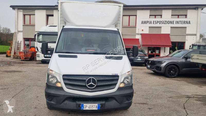 Furgoneta Mercedes