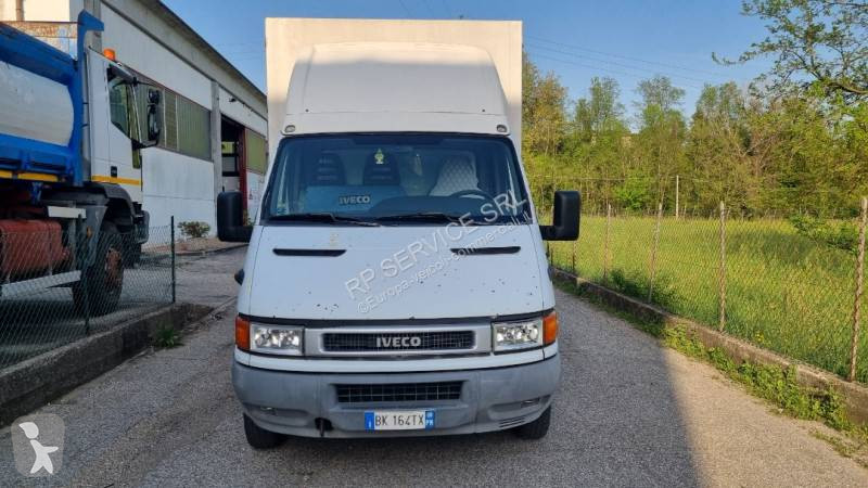 Véhicule utilitaire Iveco