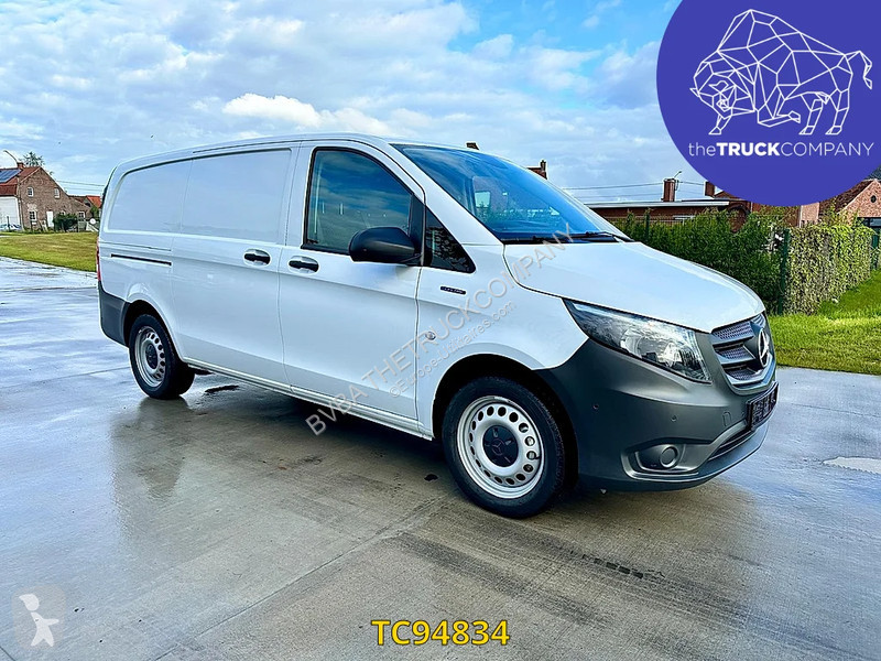 Véhicule utilitaire Mercedes 111 RANGE 150 KM e-
