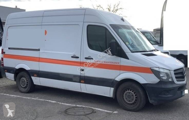 Véhicule utilitaire Mercedes