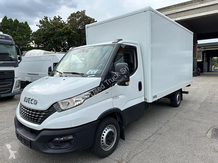 Veicolo commerciale Iveco  35S16