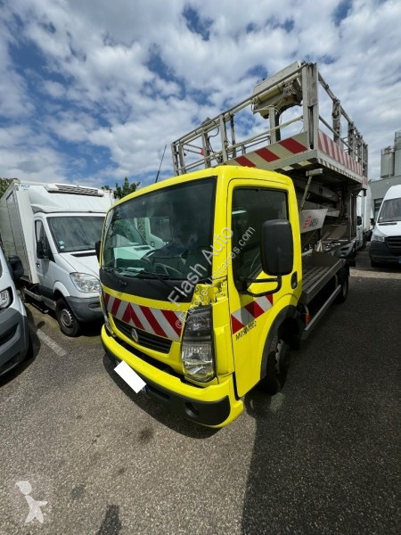 Véhicule utilitaire Renault MAXITY 2.5l 130CV...