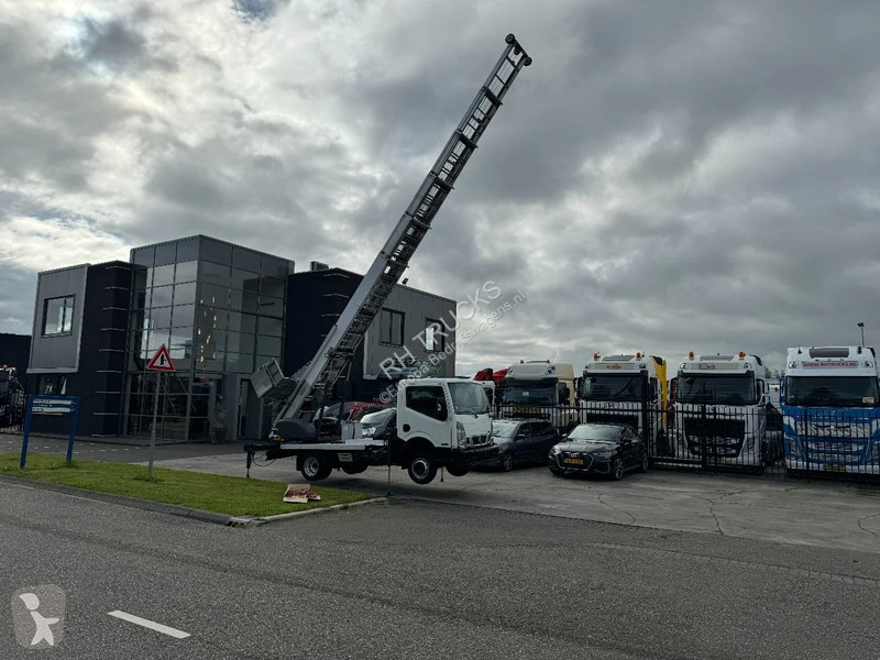 Véhicule utilitaire Nissan 35.13 EURO 6 + LIFT...