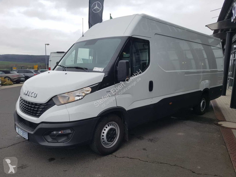Veicolo commerciale Iveco 35 S 16 V...