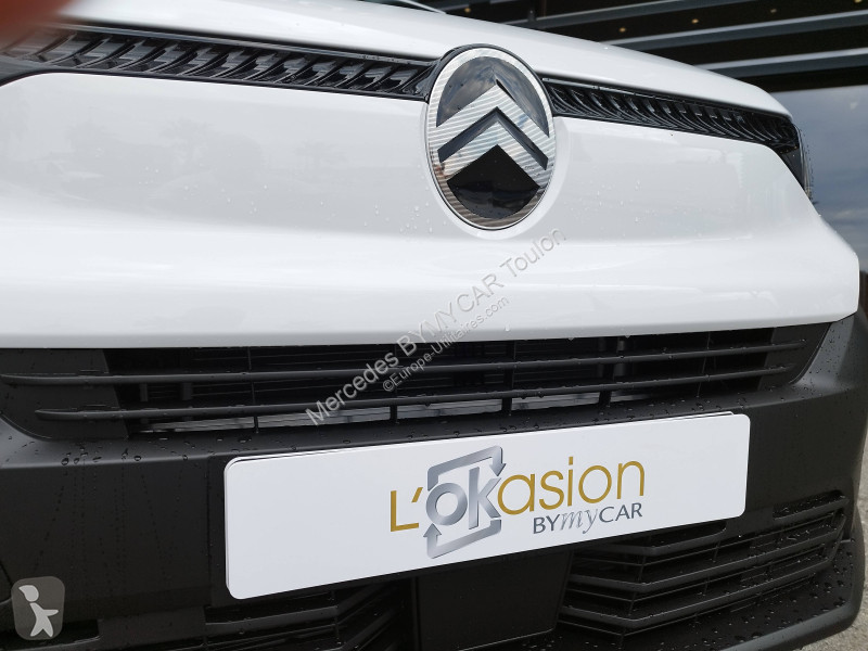 Véhicule utilitaire Citroën BERLINGO VAN XL...