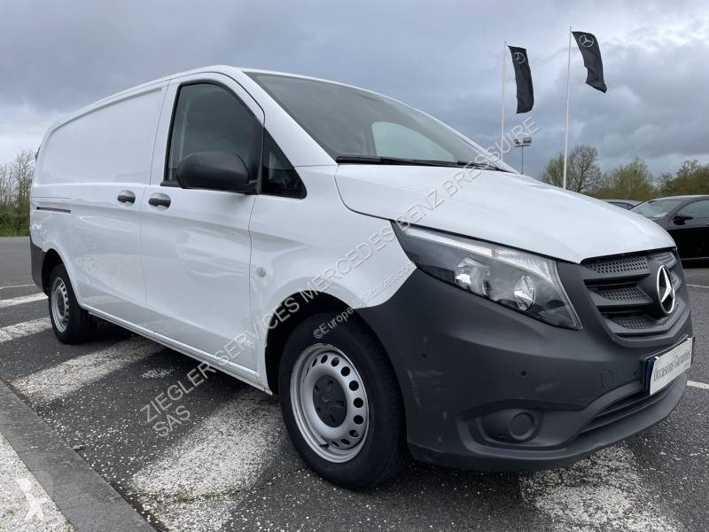 Furgoneta Mercedes