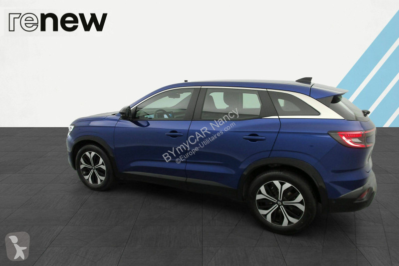 Veicolo commerciale Renault Austral mild hybrid...