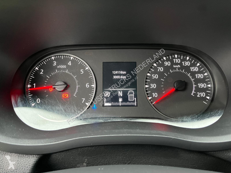 Véhicule utilitaire Renault 150.35 L2 H2 2.3...