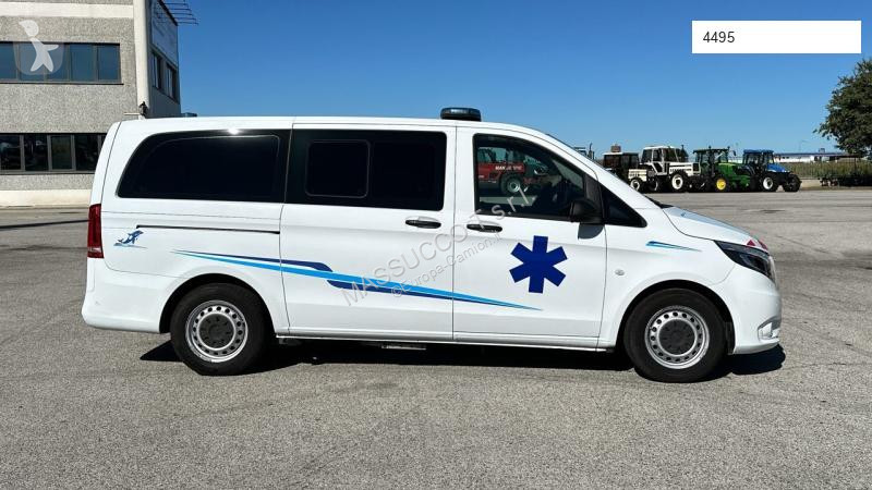 Véhicule utilitaire Mercedes 114CDI AMBULANCE