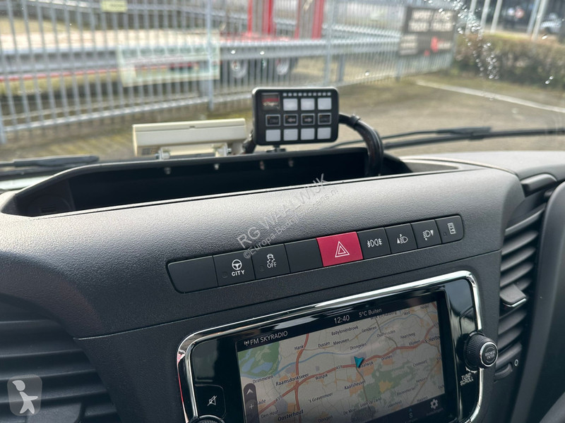 Véhicule utilitaire Iveco 35S14 APK 29-08-2026,...