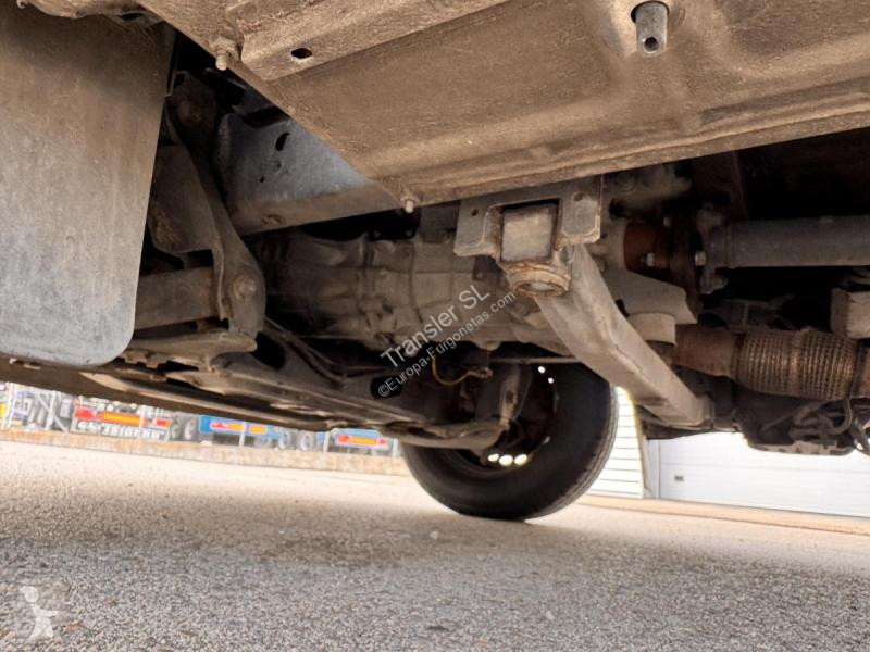 Furgoneta Iveco 35-S-16
