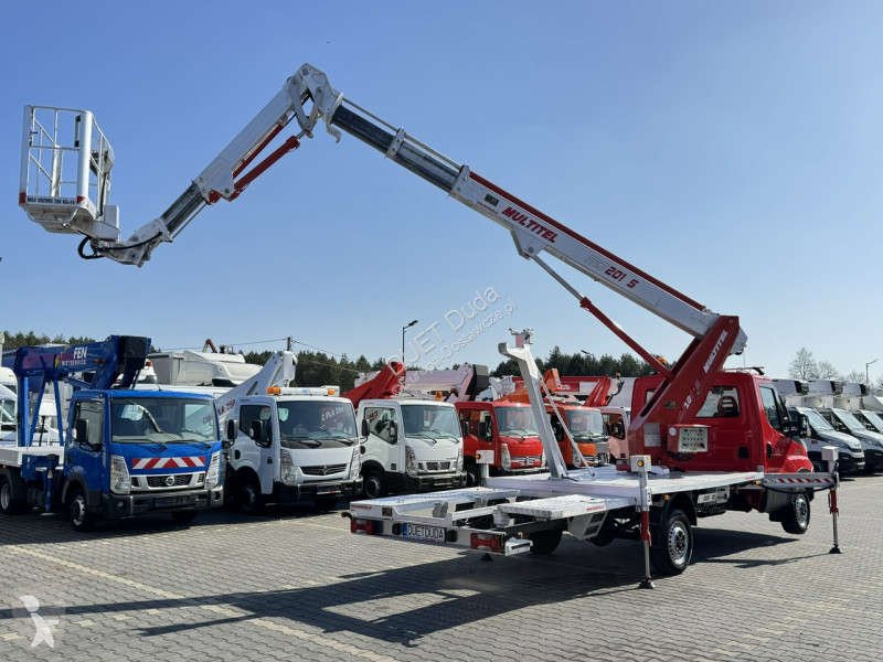 Véhicule utilitaire Iveco 35S12