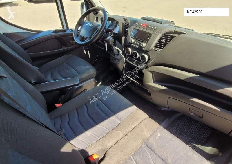 Veículo utilitário Iveco DAILY 35-140 /...