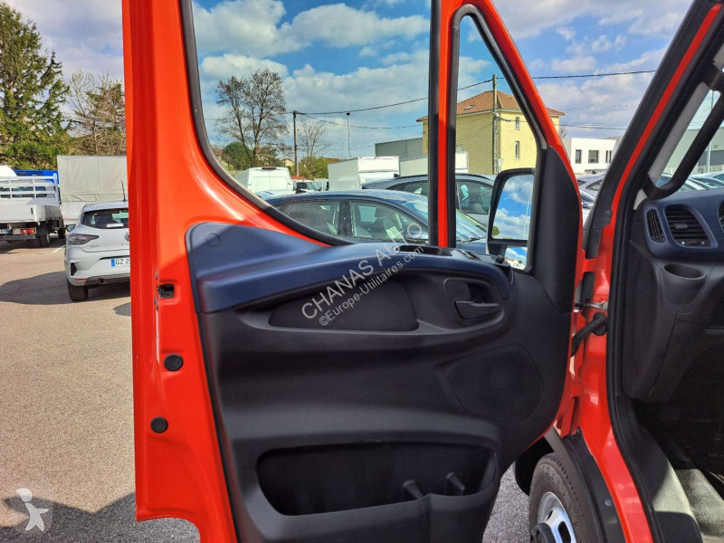 Nyttofordon Iveco 35C21 A8 210CV 3L ALUMINIUM...
