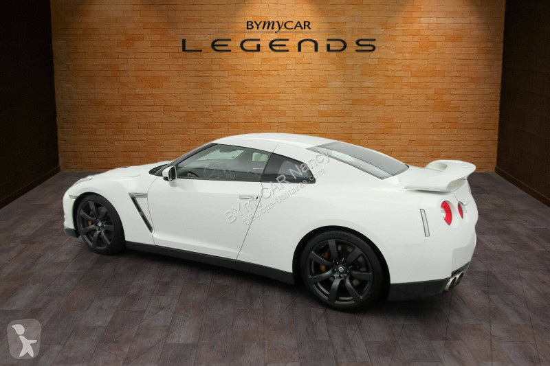 Autoutilitară Nissan GT-R 3.8 V6 530
