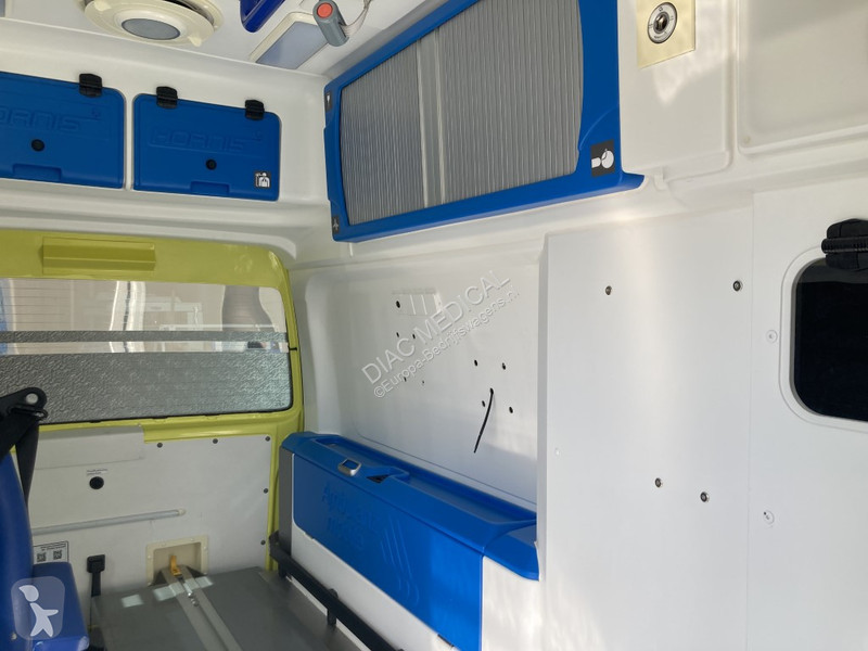 Véhicule utilitaire Volkswagen 2.0 TDI L2H2 Kombi