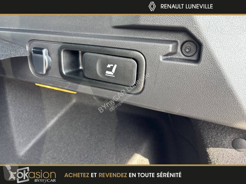 Autoutilitară Dacia Bigster TCe 140