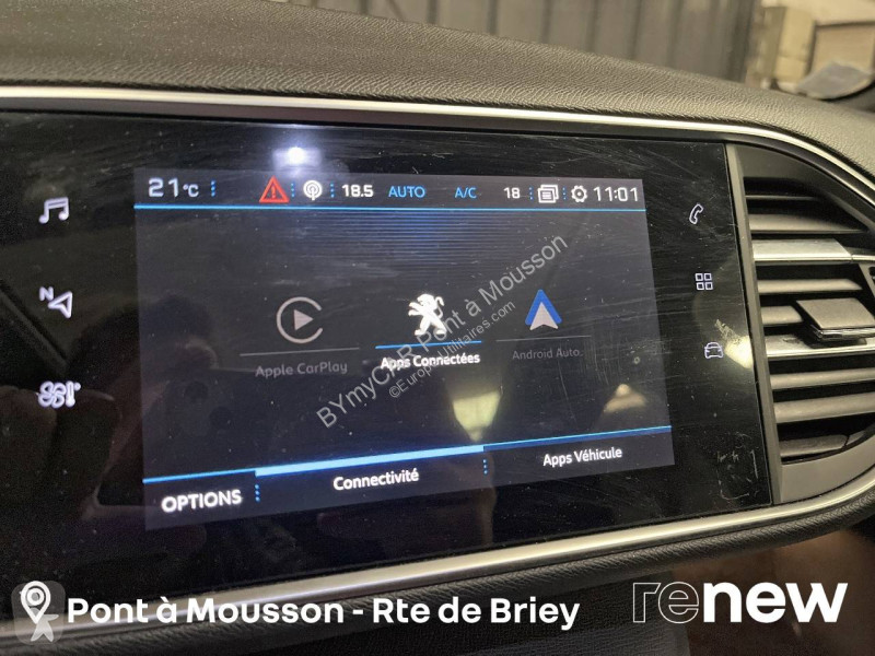 Véhicule utilitaire Peugeot 308 SW PureTech...