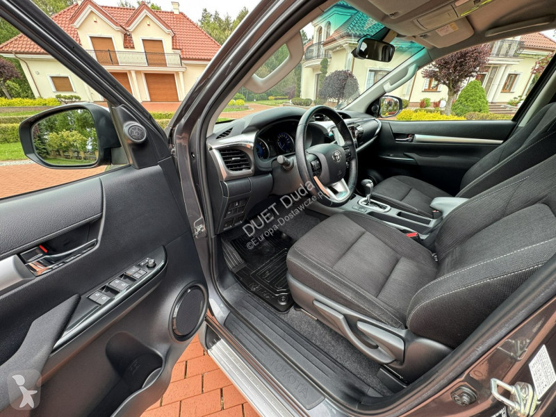 Autoutilitară Toyota Hilux