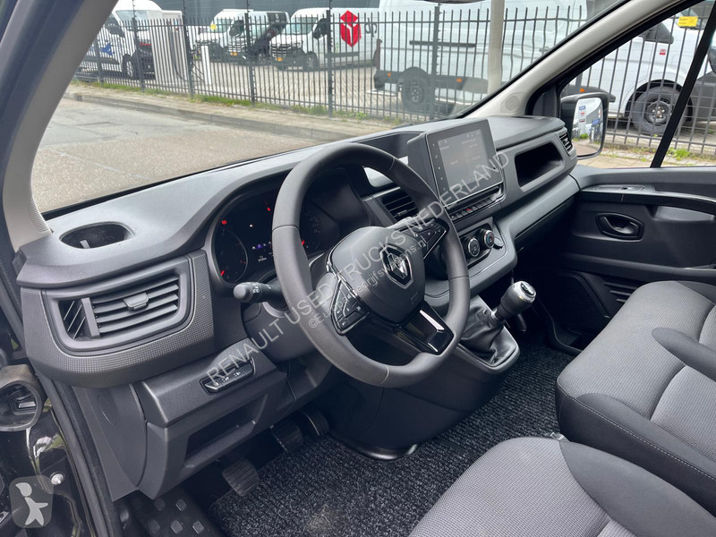 Autoutilitară Renault Black Edition 2.0dci L2...