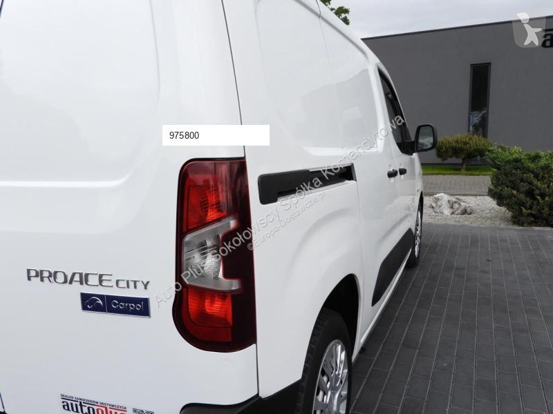 Užitkové vozidlo Toyota CITY  FURGON CHŁODNIA...