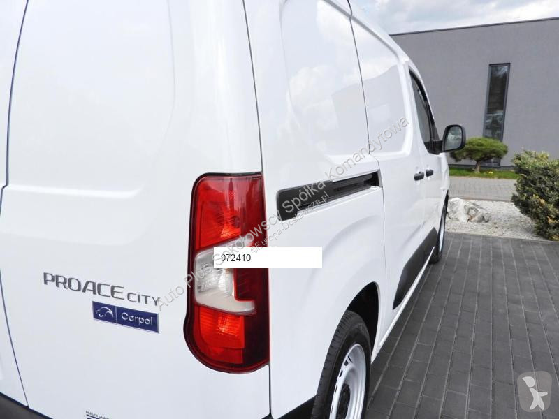 Užitkové vozidlo Toyota CITY  FURGON CHŁODNIA...