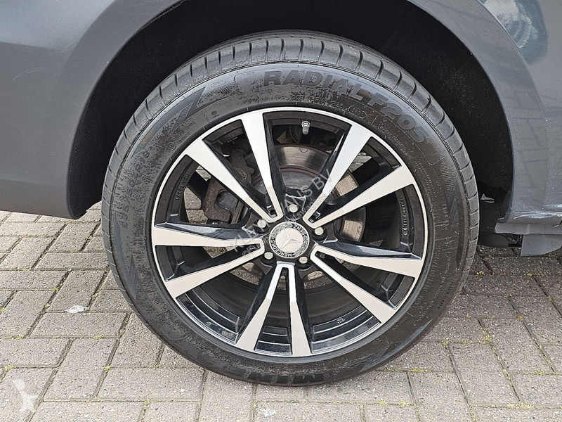 Véhicule utilitaire Mercedes 119 CDI L2 4Matic...