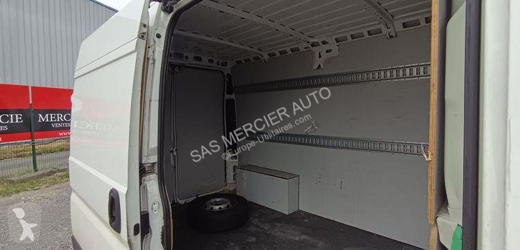 Véhicule utilitaire Peugeot