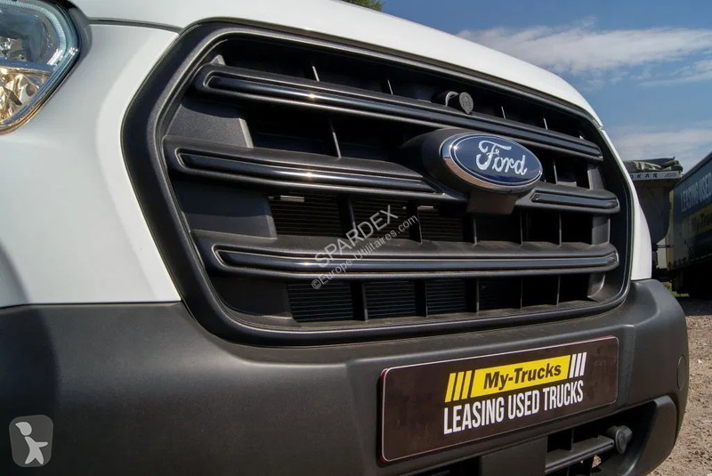 Bedrijfswagen Ford Trend 2T L2H2 | Leasing from...