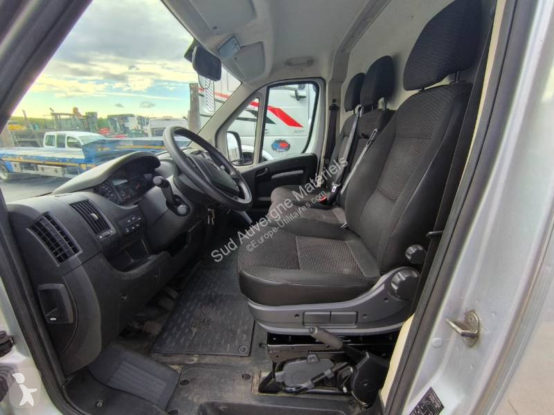 Autoutilitară Opel