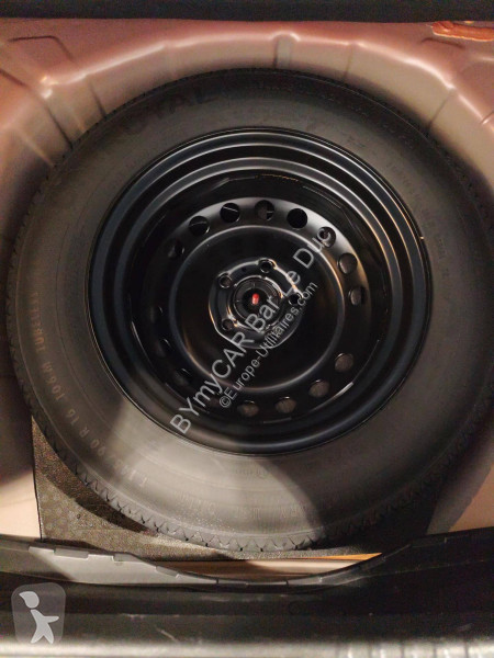 عربة نفعية Renault Captur TCe 90