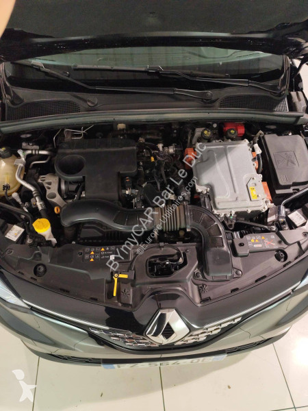 Veicolo commerciale Renault Clio E-Tech 140