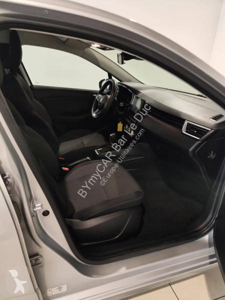 Užitkové vozidlo Renault Clio E-Tech 140