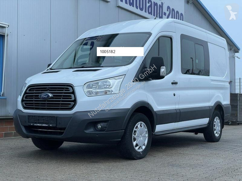 Véhicule utilitaire Ford