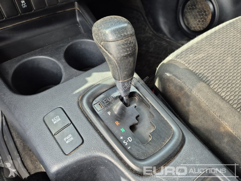 Véhicule utilitaire Toyota Hilux