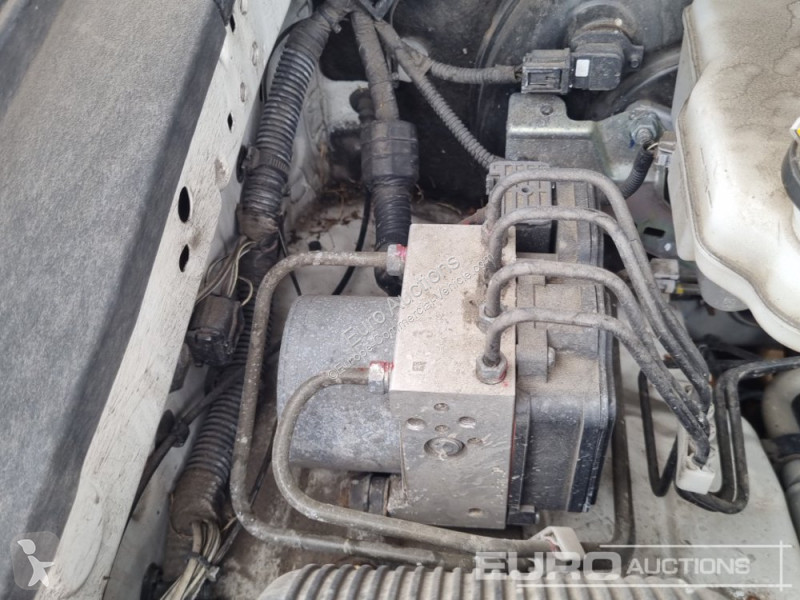 Véhicule utilitaire Toyota Hilux Invincible