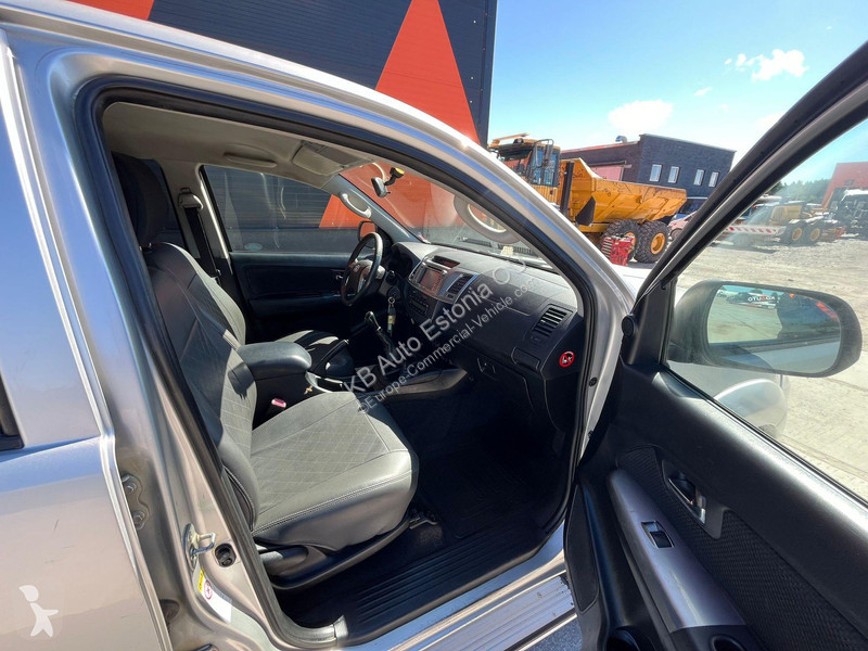 Véhicule utilitaire Toyota 4x4 Hilux