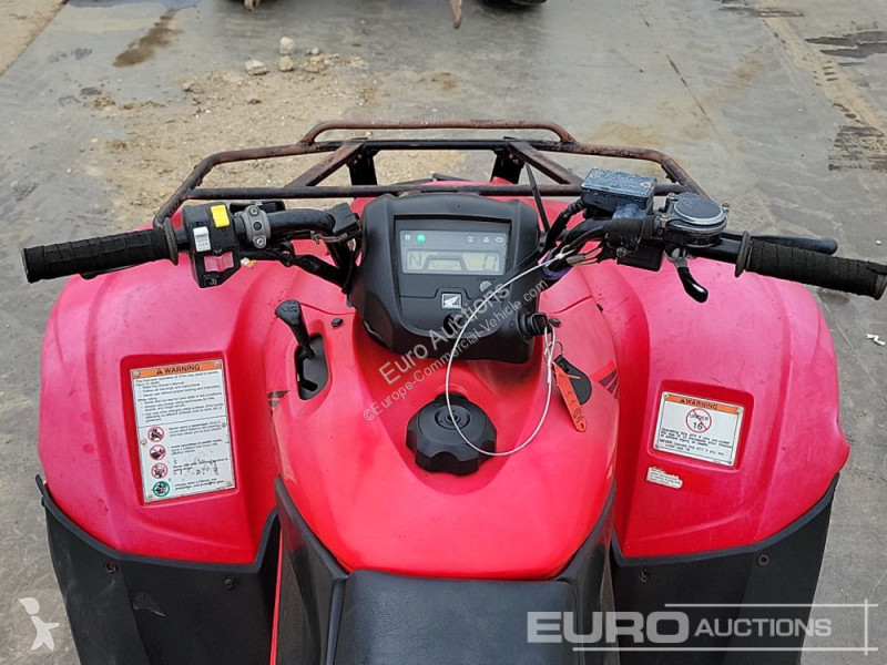 Veicolo commerciale  TRX420FM