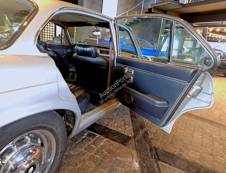 Véhicule utilitaire Jaguar (series II) 4.2...